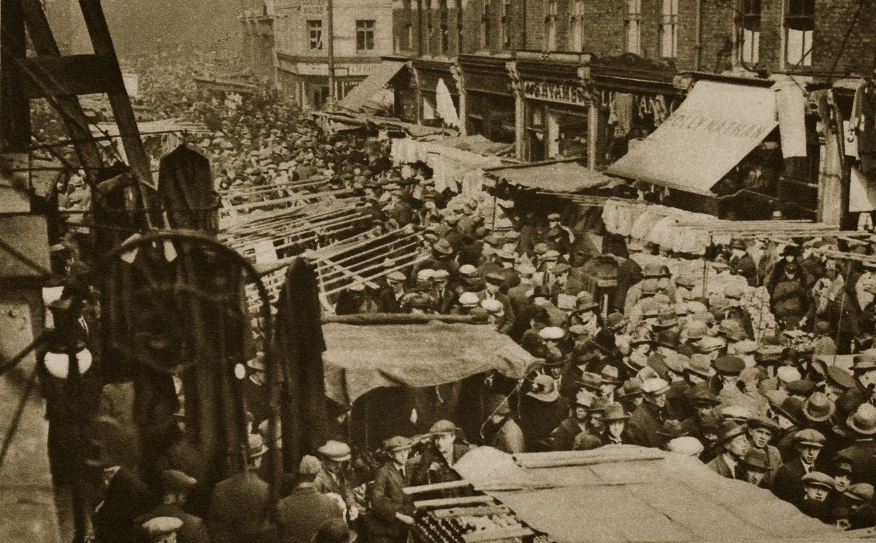 Petticoat Lane markt op Middlesex Street door English Photographer