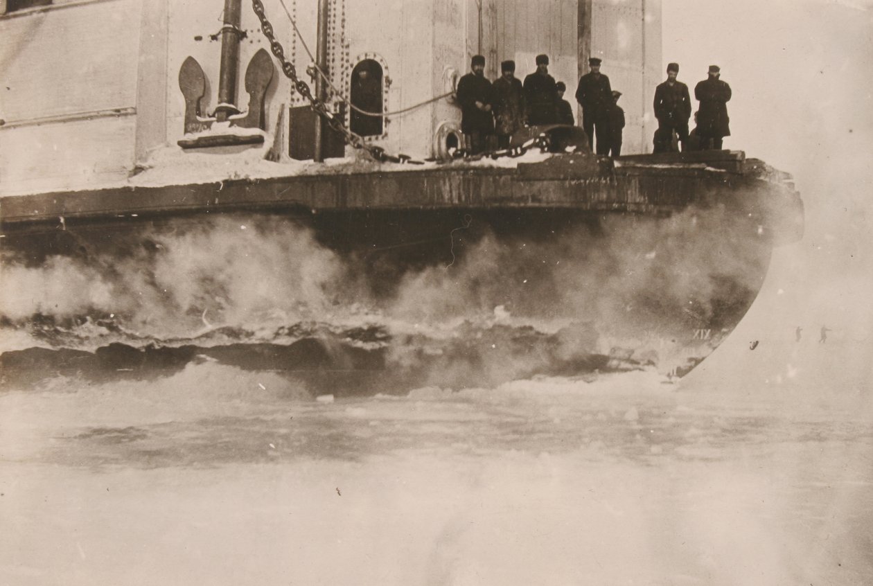 SS Baikal, Baikalmeer door English Photographer