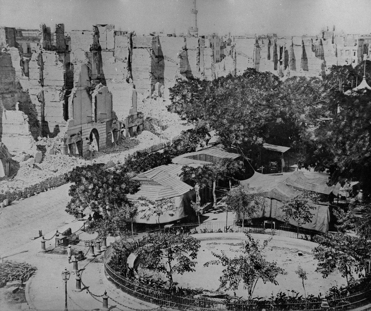 Plein verwoest door het Britse bombardement, Alexandrië, 1882 door English Photographer