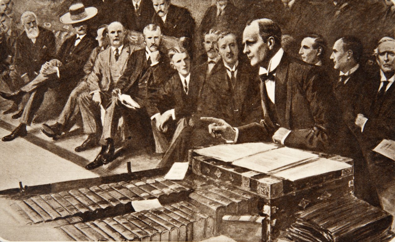 De dag van gevaar is te laat voor voorbereiding: de heer Churchill, als Eerste Lord van de Admiraliteit, doet zijn belangrijke verklaring over het marinebeleid in het Lagerhuis, 22 juli 1912, uit The Illustrate door English Photographer