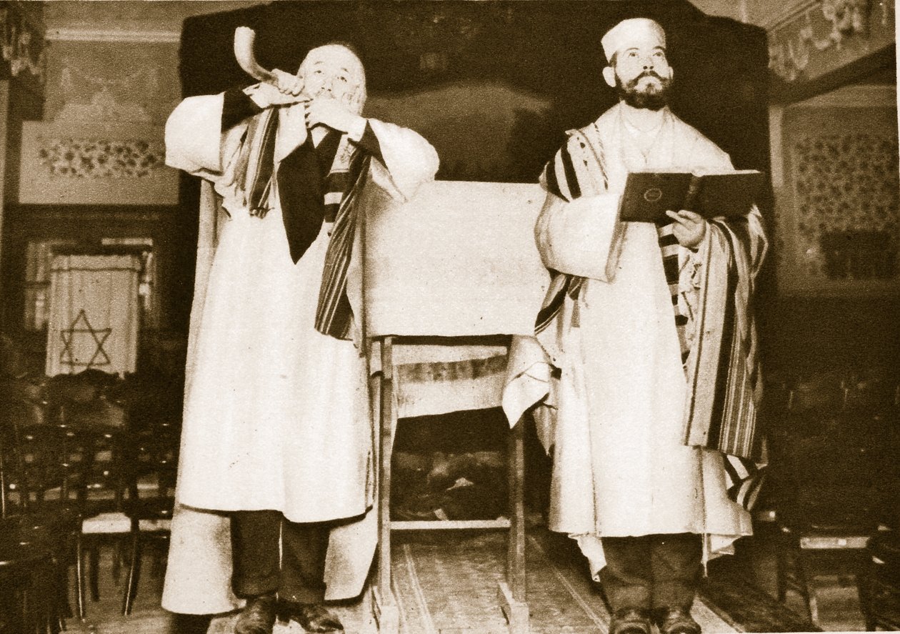 Twee functionarissen van een East End synagoge door English Photographer