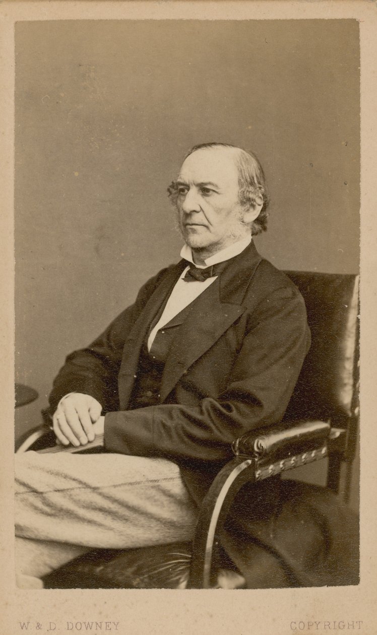 William Ewart Gladstone door English Photographer