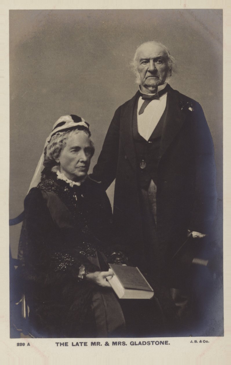 William Ewart Gladstone door English Photographer