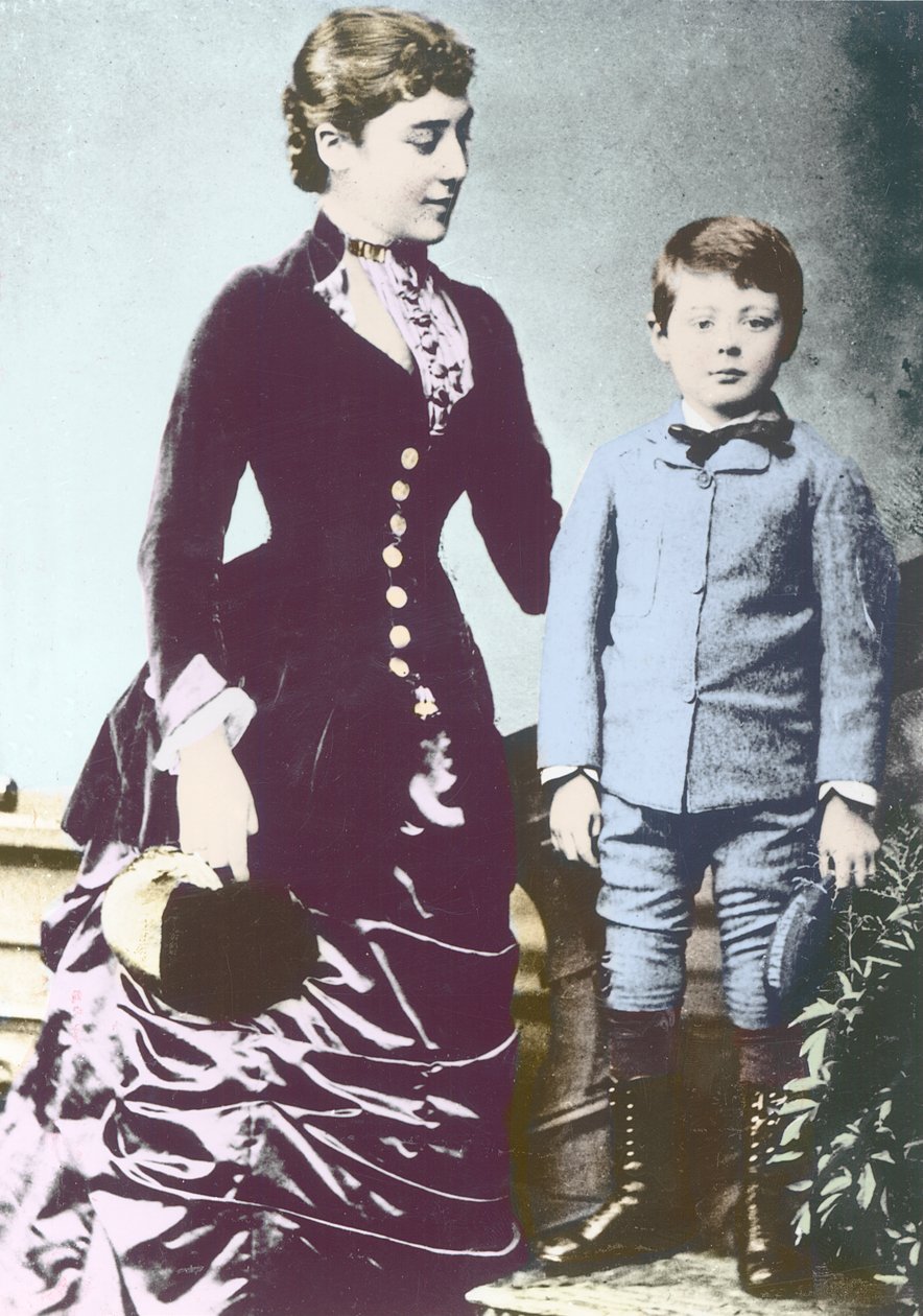 Winston Churchill met zijn moeder, Lady Randolph Churchill door English Photographer