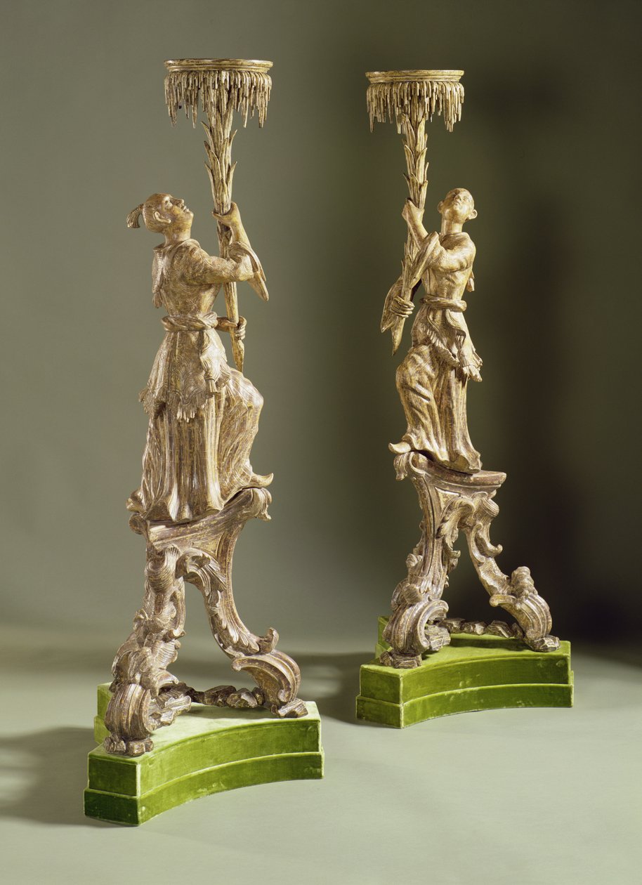 George II chinoiserie toortsen, ca. 1750 door English School