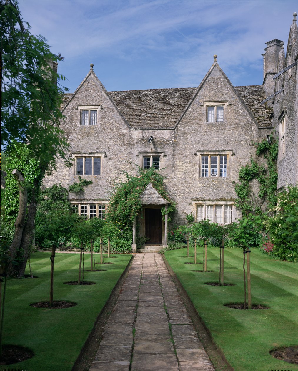 Kelmscott Manor door English School