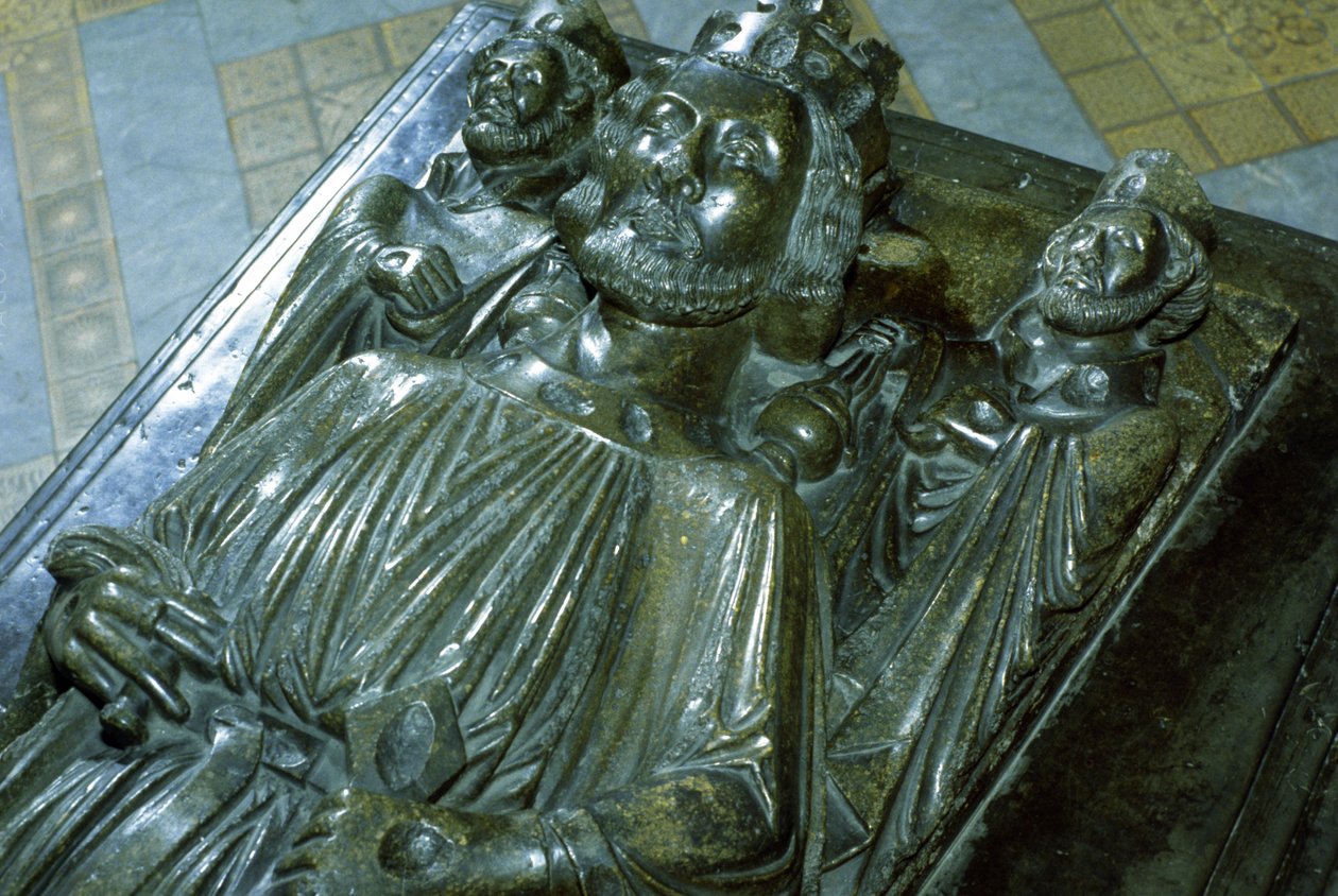 Graf van Koning Jan met twee miniatuurfiguren van St. Wulstan en St. Oswald, 1232 door English School