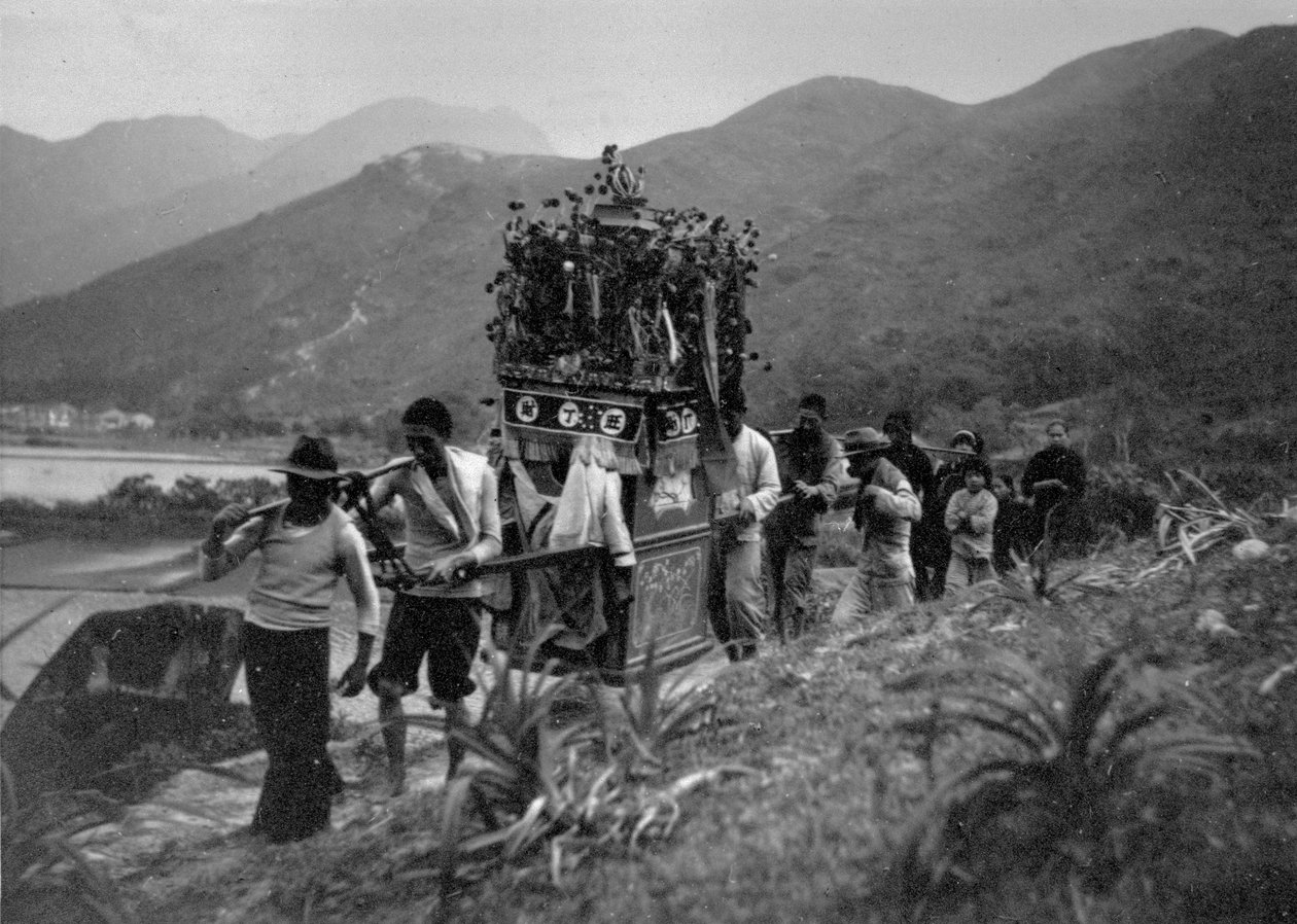 Processie in Hong Kong door English Photographer