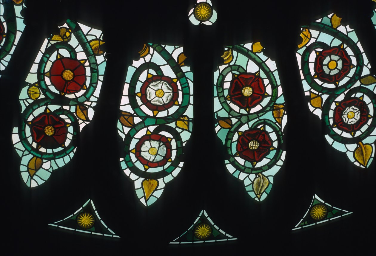 Detail van roosvenster door English School