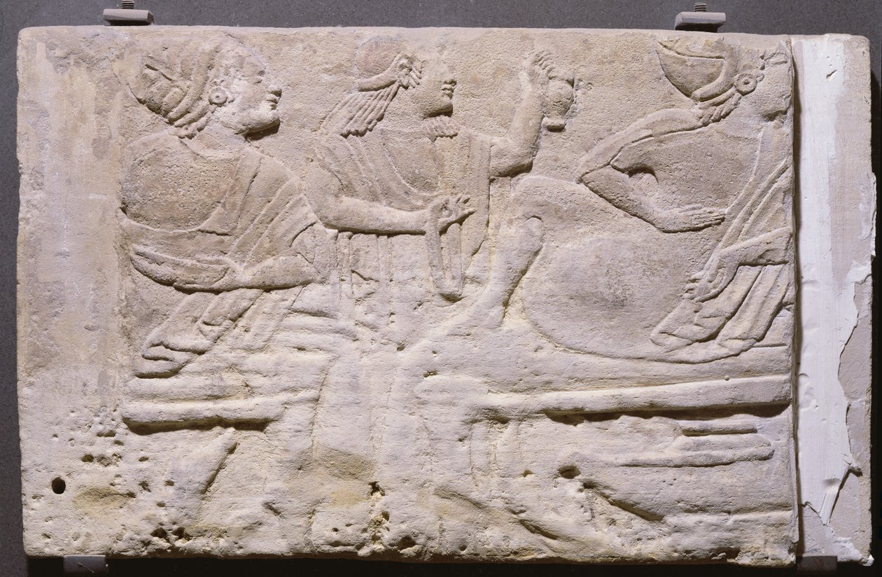 Cippi met een banket door Etruscan