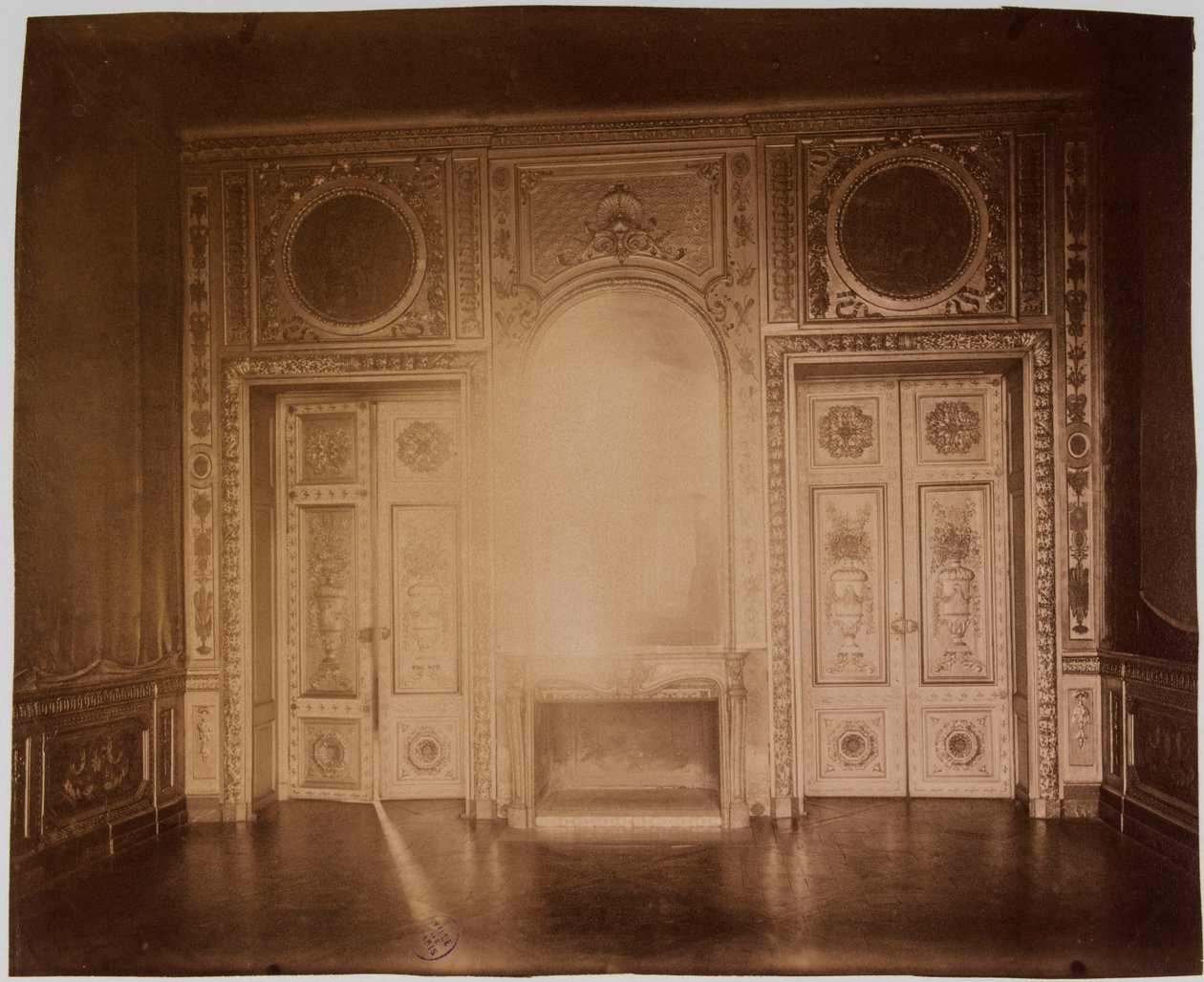 Salon, interieur van het hôtel de Lauzun door Eugène Atget