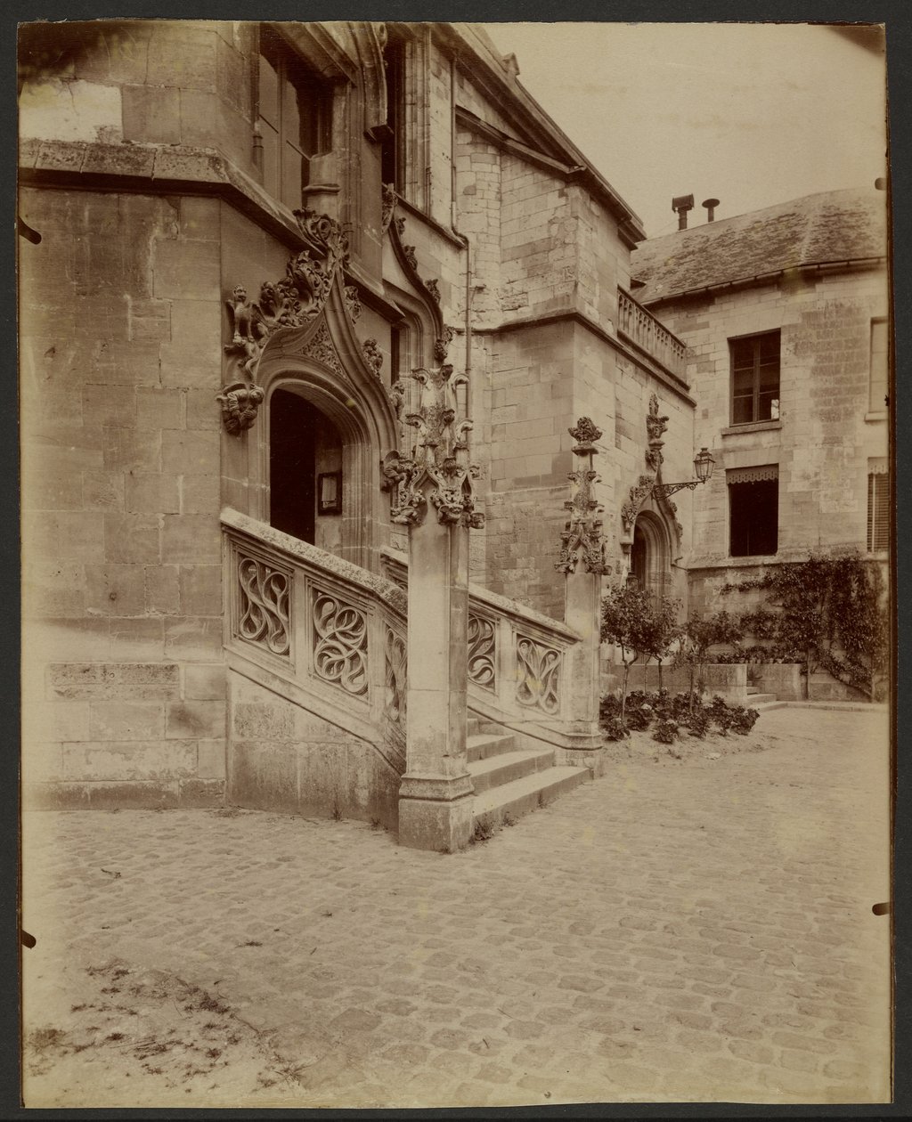 Beauvais, Rechtszalen door Eugène Atget