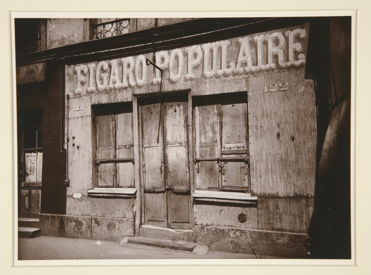 Figaro Populaire door Eugène Atget