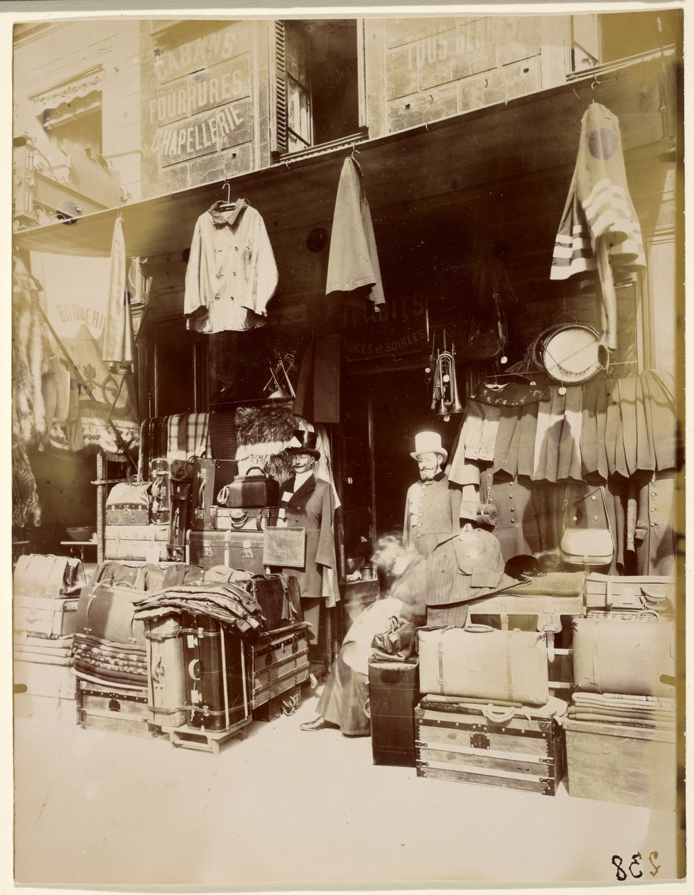 Rue du Petit Thouars [sic] door Eugène Atget