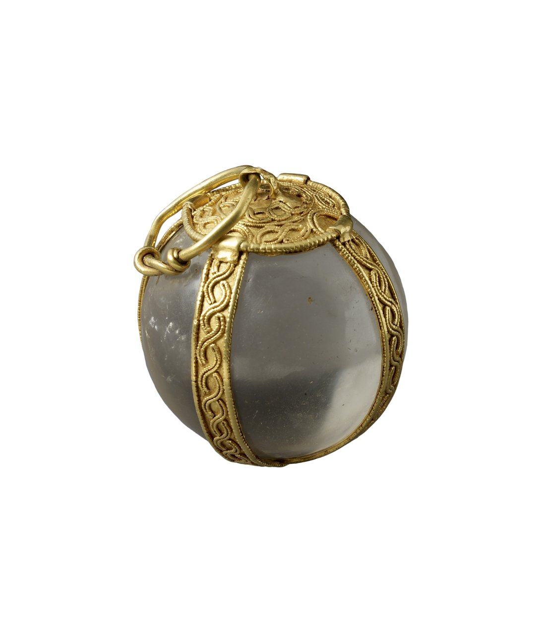 Kristallen bol hanger, Migratieperiode (Europa), 400-800 (goud, rots en kristal) door European