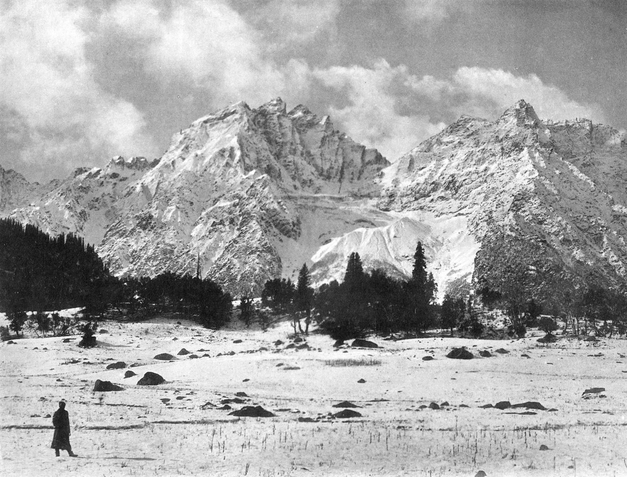 Sonamarg bergen, Kasjmir, India, begin 20e eeuw door F. Bremner