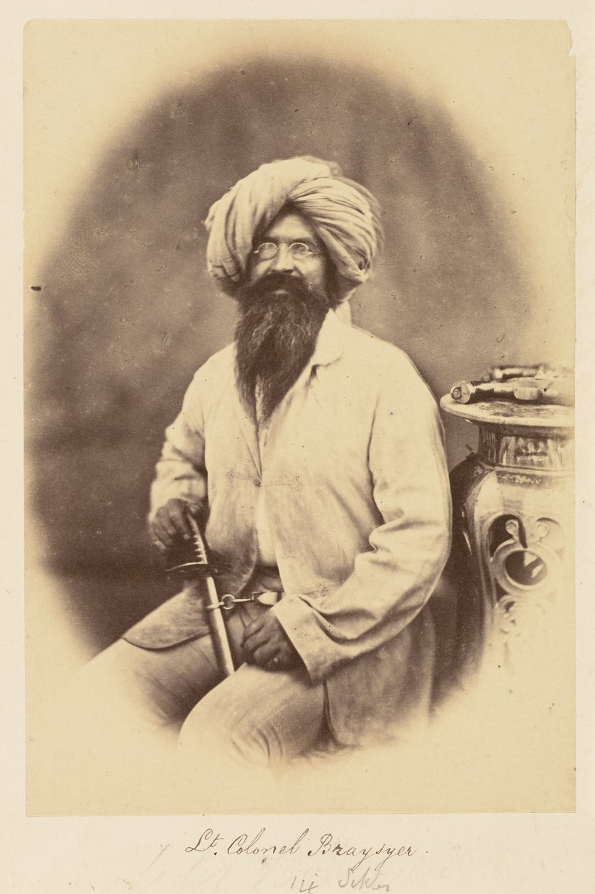 Luitenant-kolonel Braysyer. [14e Sikhs door Felice Beato