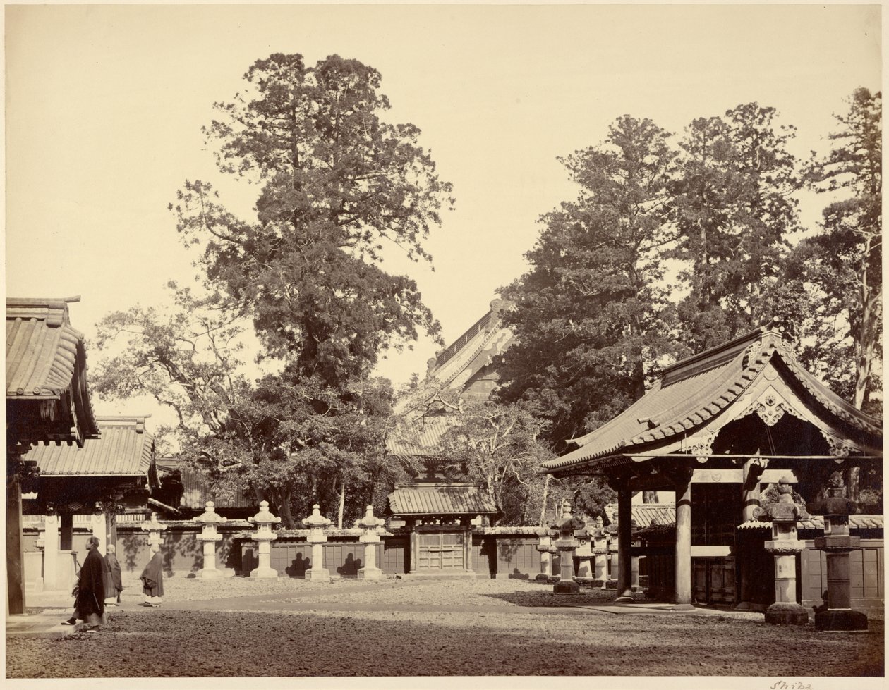 [Tempel bij Shiba]. door Felice Beato