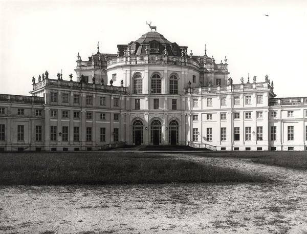 Jachtlandhuis door Filippo or Juvara Juvarra