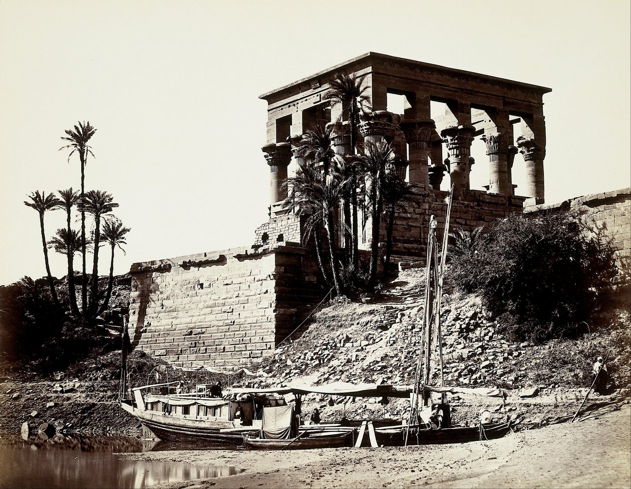 De Hypaethral-tempel, Philae (Egypte) door Francis Frith