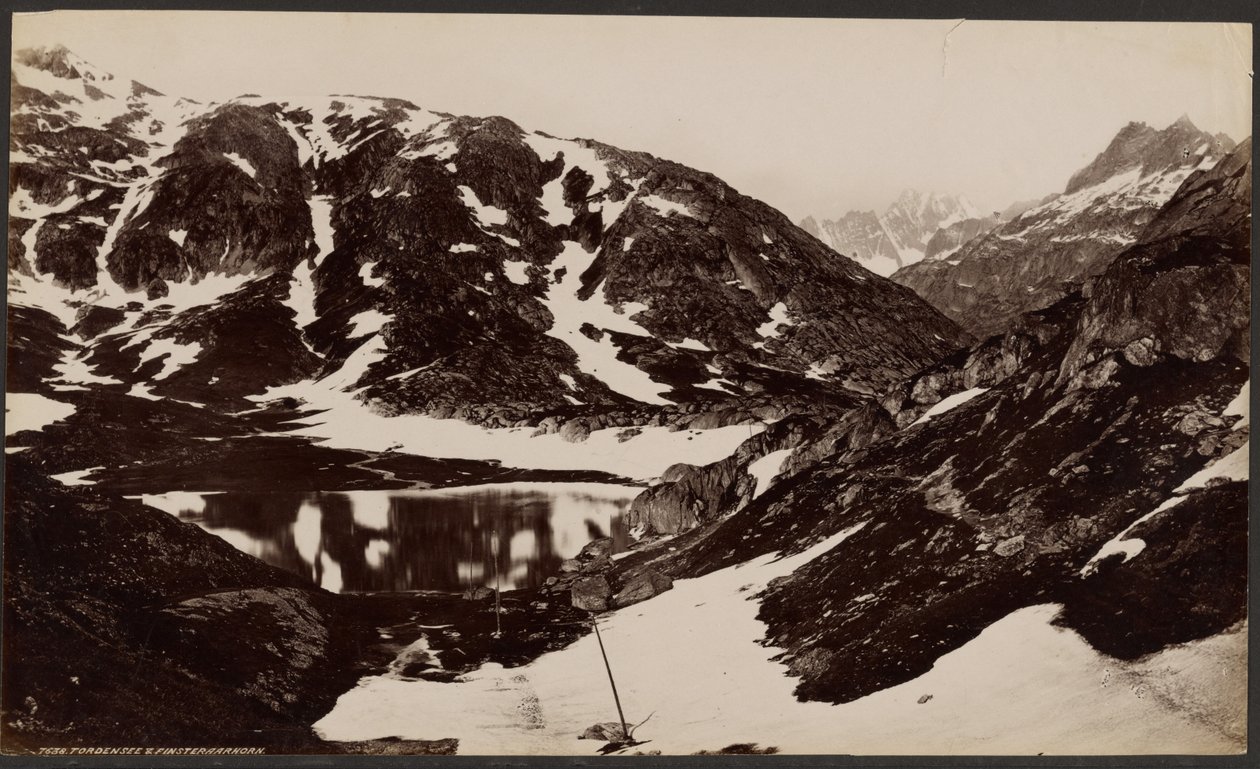 Tordensee and Finsteraarhorn door Francis Frith