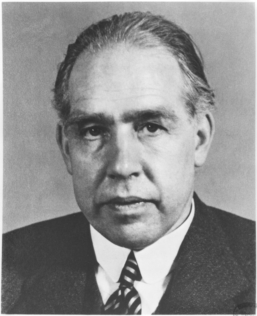 Niels Bohr (1885-1962) door French Photographer