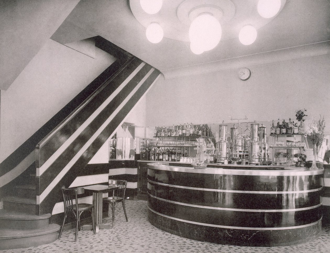 De Bar Torcy, ontworpen door Deschanel en J. Dussolier, 1920s door French Photographer