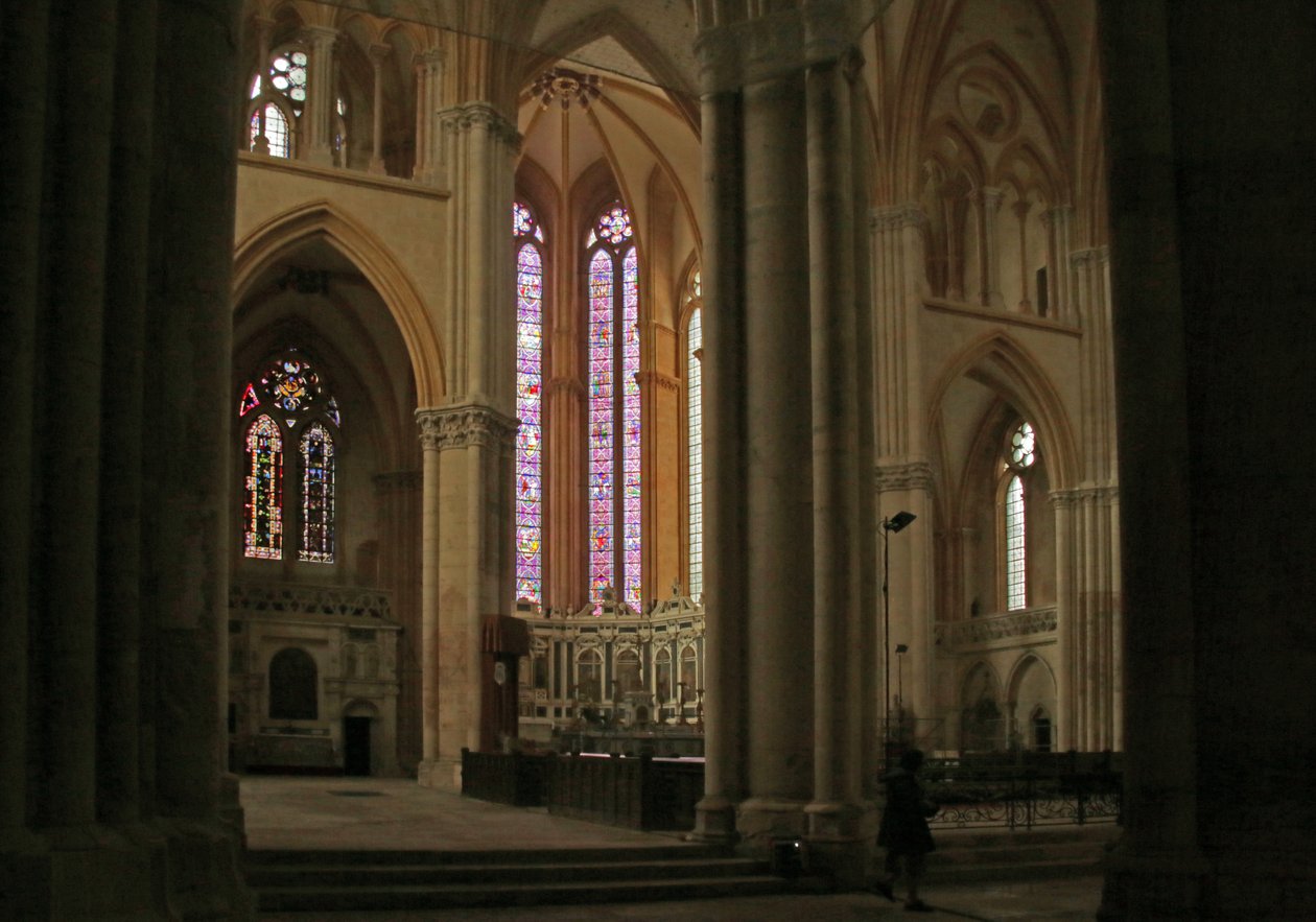Uitzicht op het transept en het oostelijke einde door French School