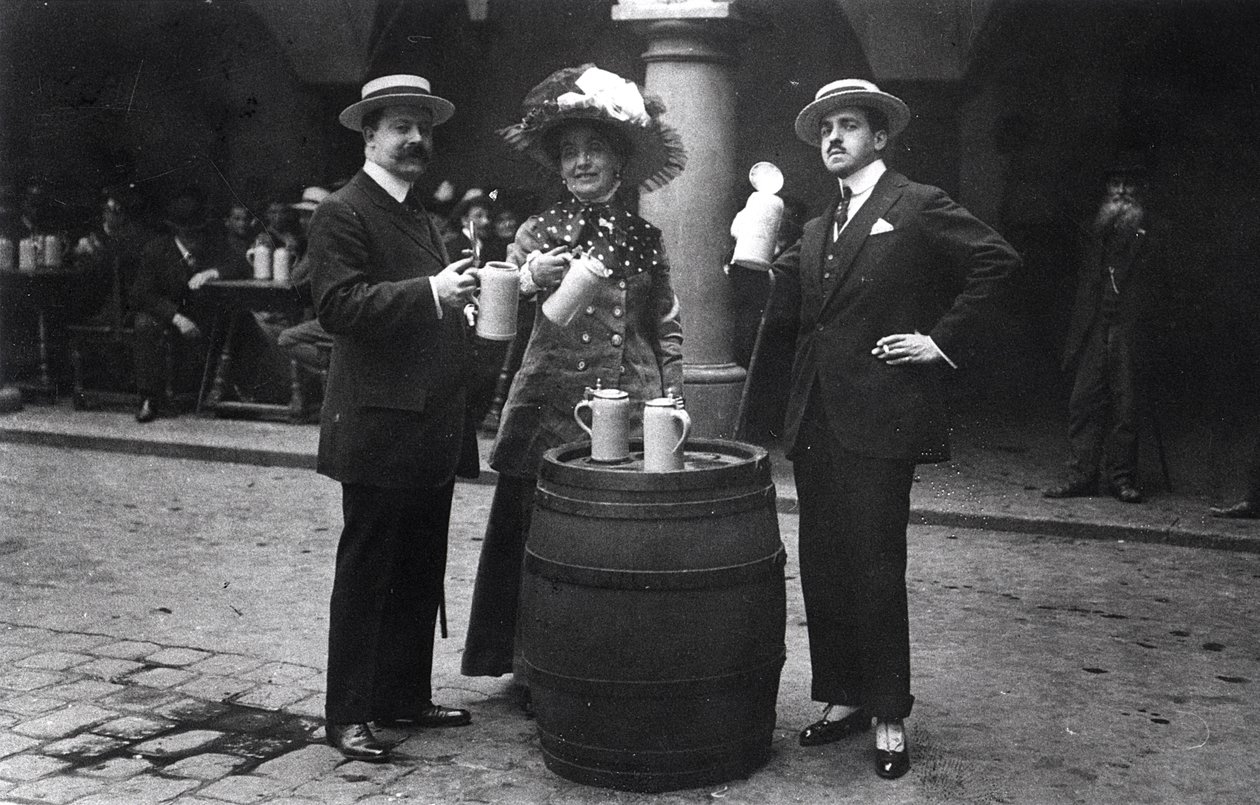 Madeleine Lemaire (1845-1928) en Reynaldo Hahn (1875-1947) door French Photographer