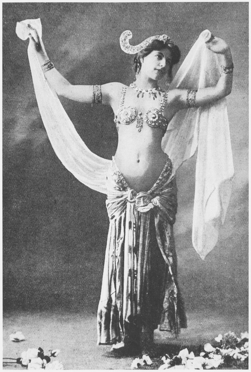 Mata Hari, ca. 1905 door French Photographer