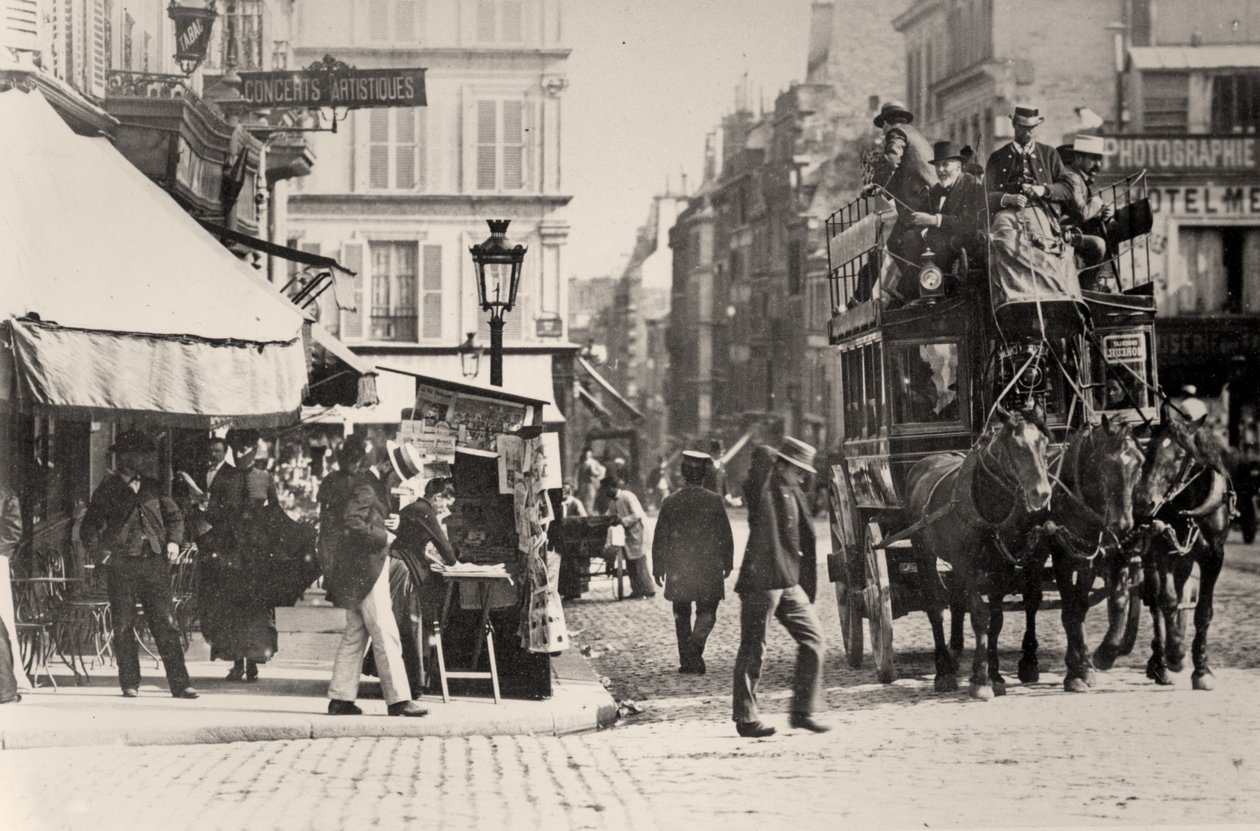 Place de Clichy, Parijs door French Photographer