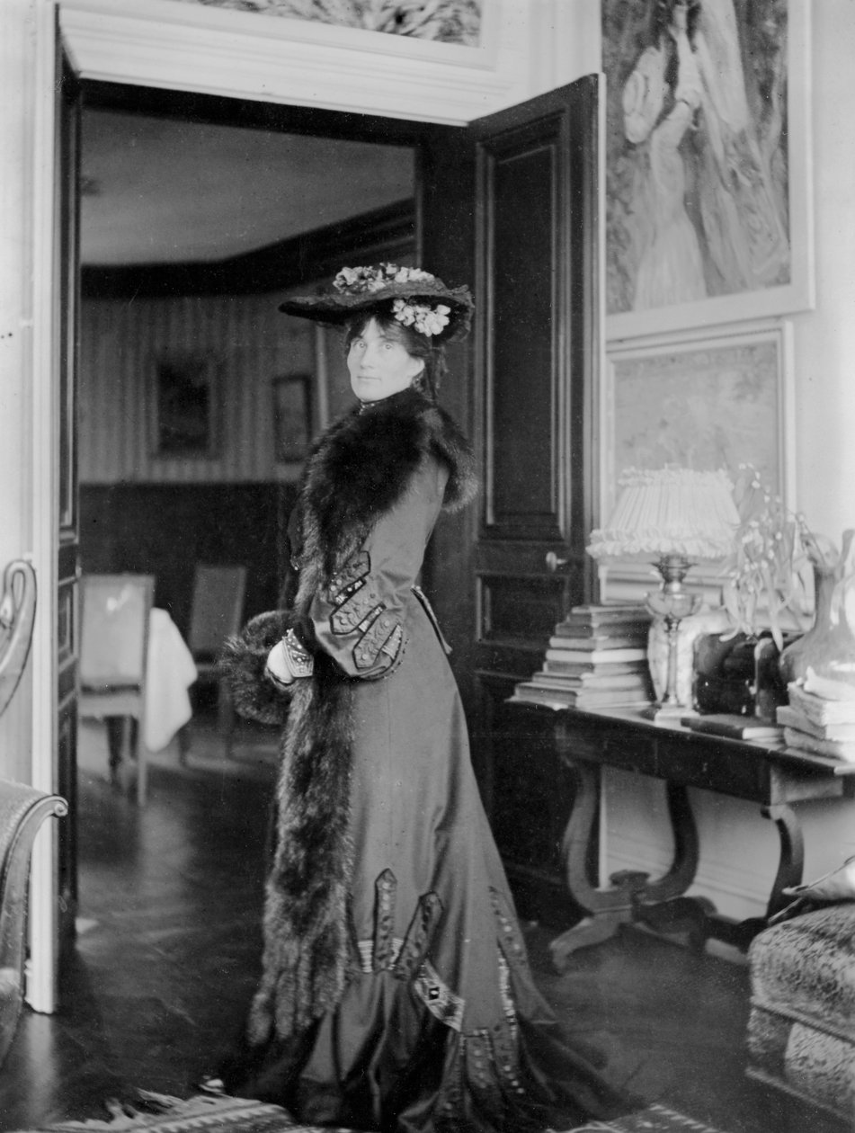 Portret van Jeanne Pontillon door French Photographer