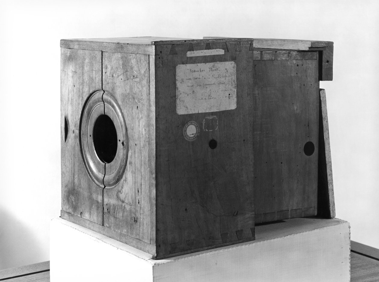 Camera van Joseph Nicéphore Niépce, ca. 1816-22 door French School