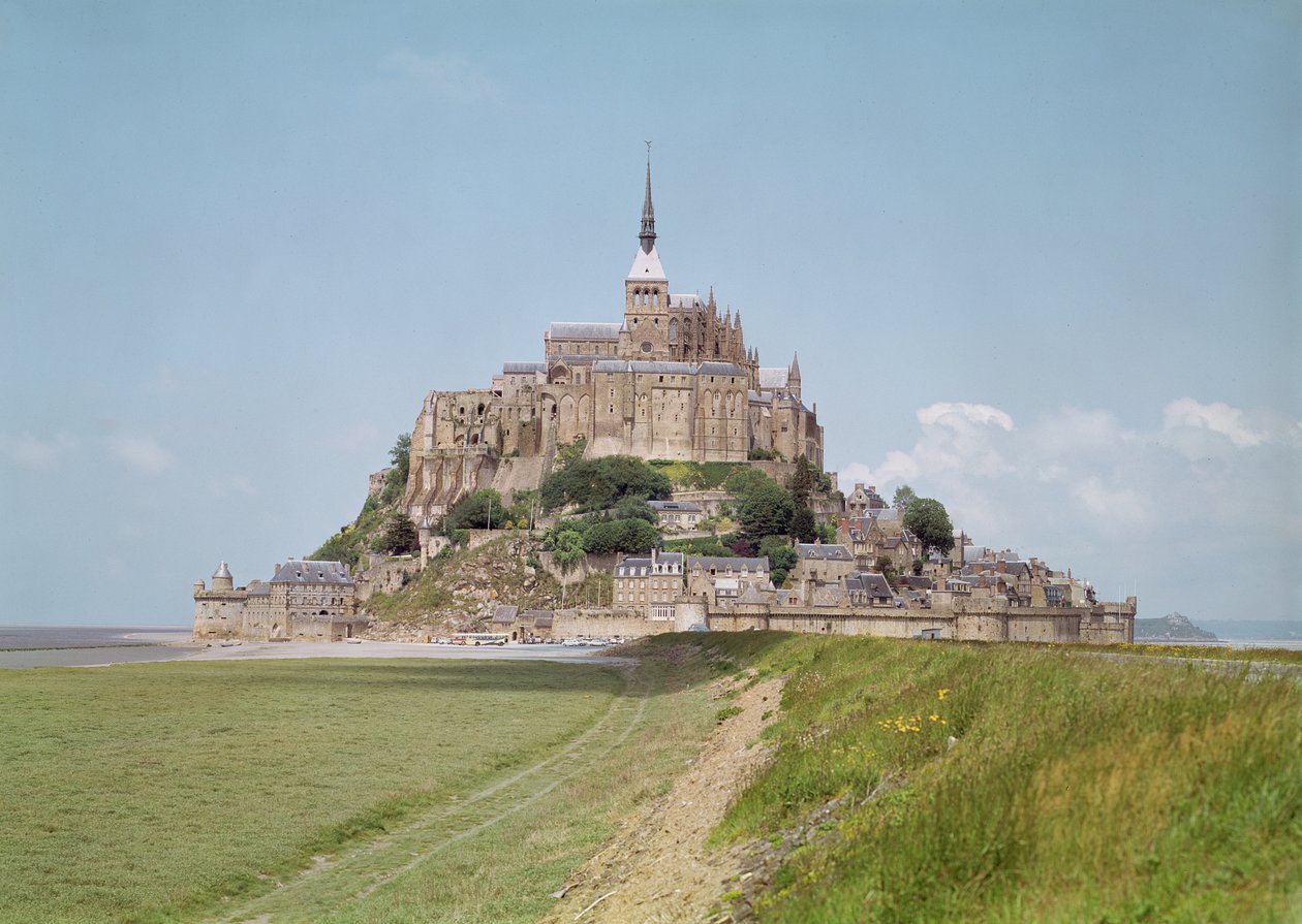 Mont Saint-Michel door French School
