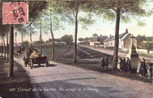 Ansichtkaart die autorijden in Sarthe afbeeldt door French School