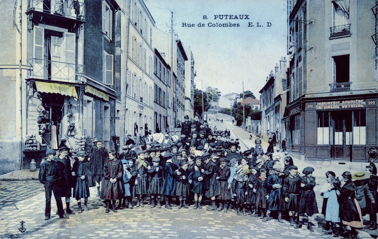 Schoolkinderen in Puteaux, c.1900-10 door French School