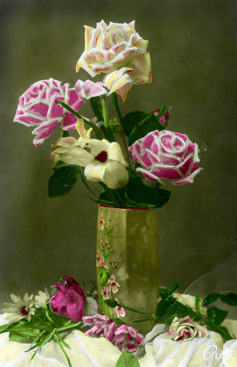 Vaas met Rozen ca. 1898 door French School