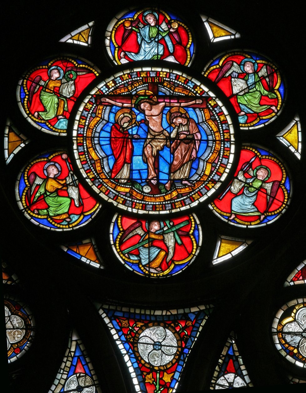 Venster w15 met de kruisiging (meestal modern) door French School