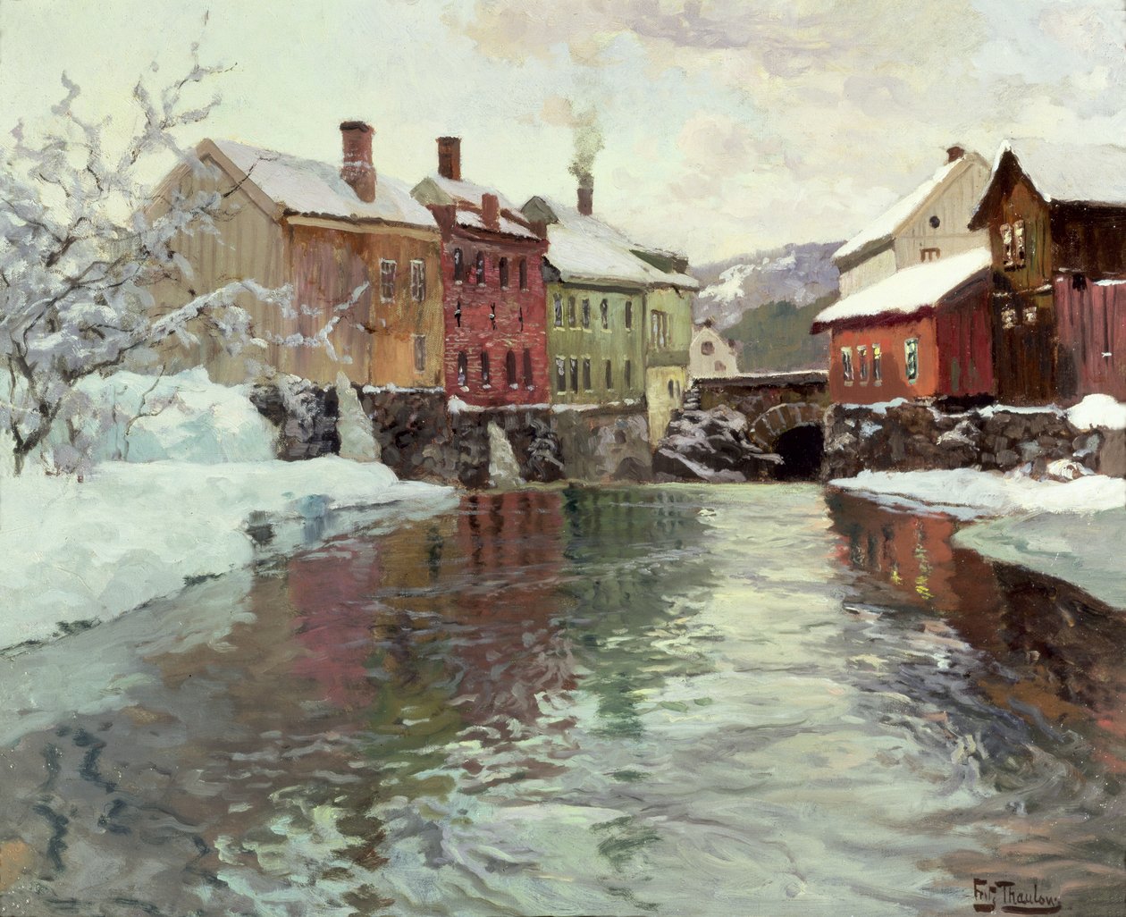Met sneeuw bedekte gebouwen bij een rivier door Frits Thaulow