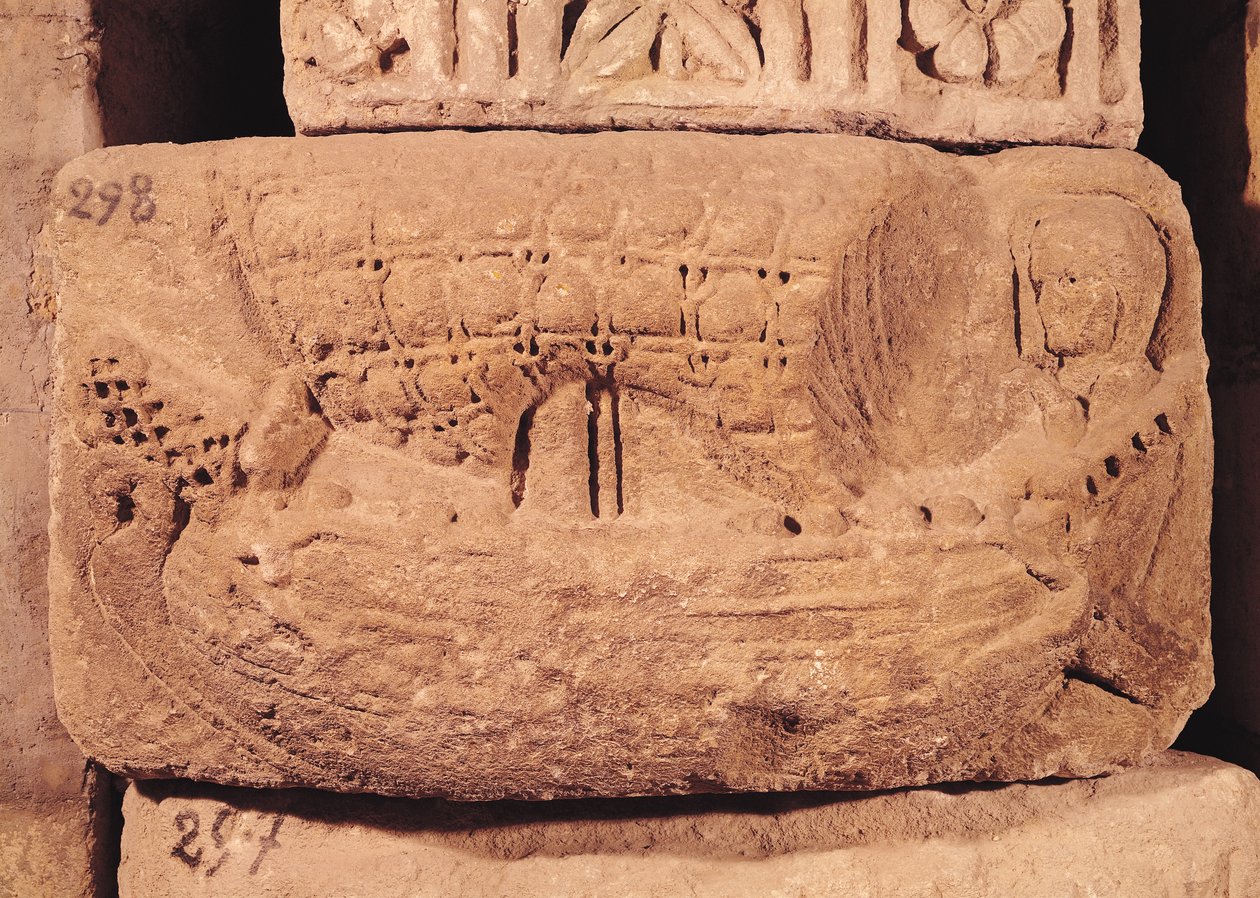 Grafsteen met een vissersboot door Gallo Roman