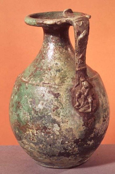 Oinochoe, uit Etreux door Gallo Roman