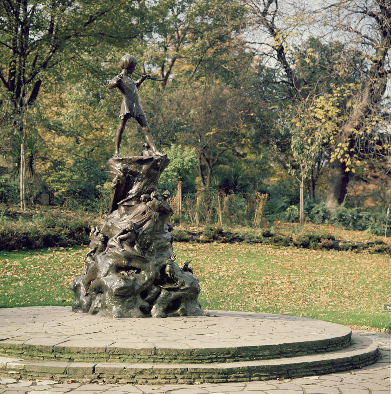 Peter Pan, 1912 door George James Frampton