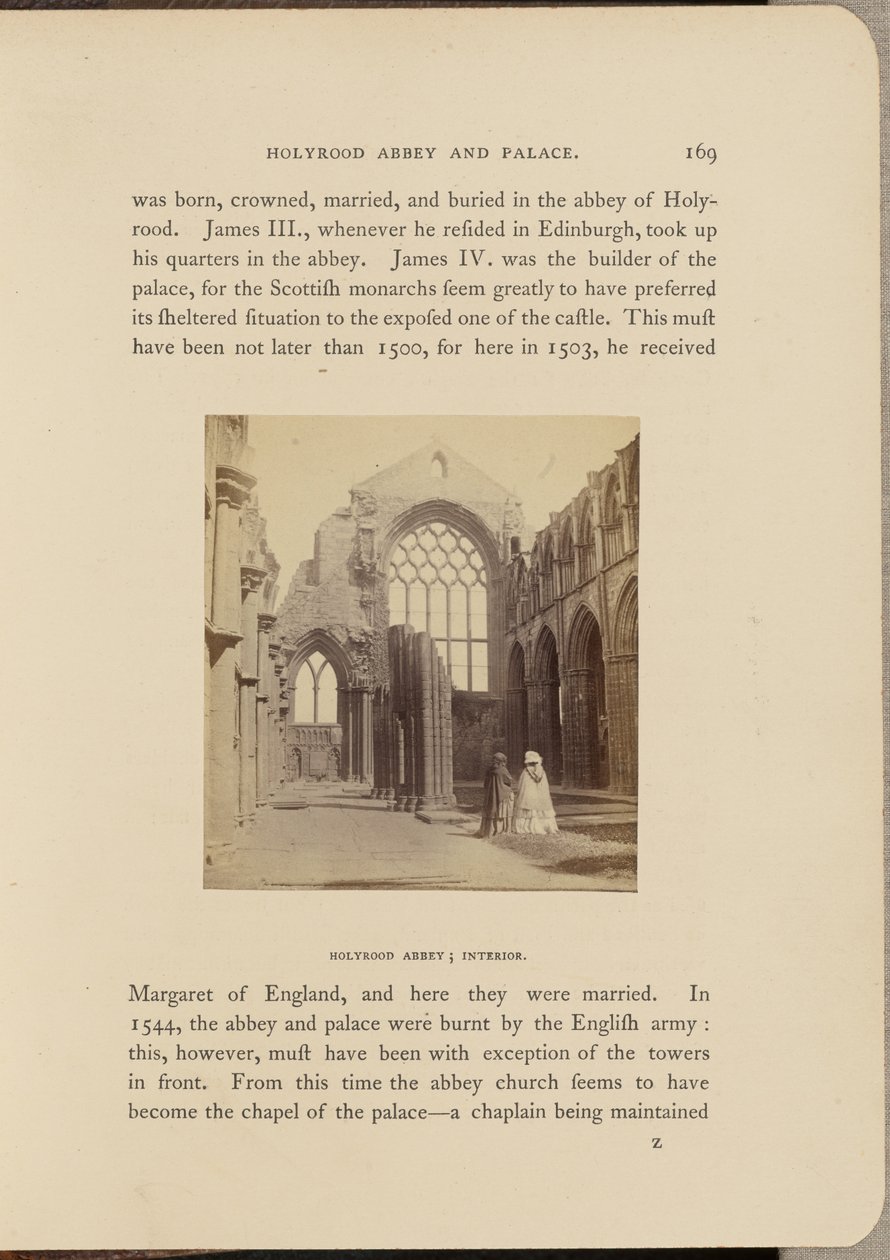 Holyrood Abbey; Interieur door George Washington Wilson
