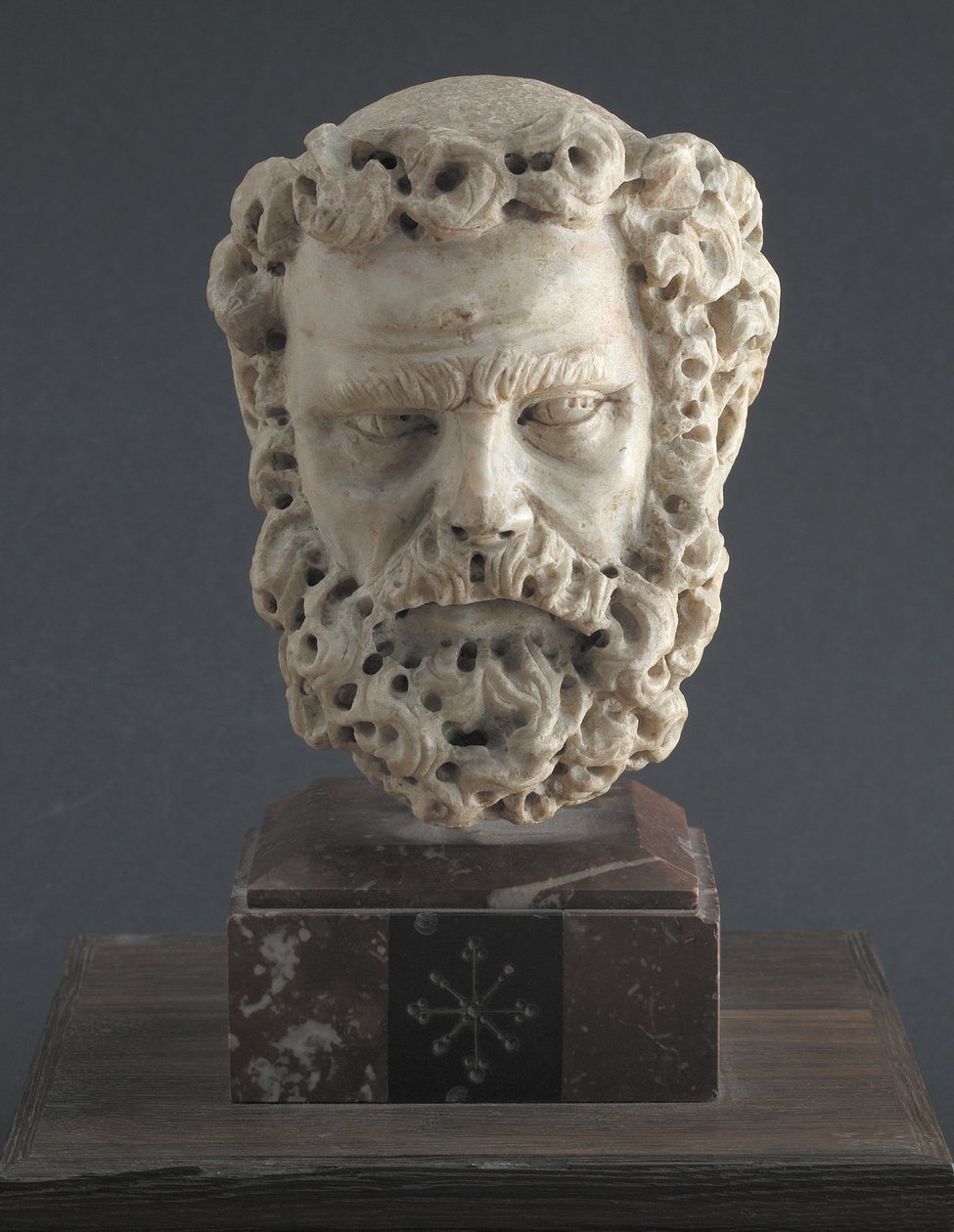 Hoofd van een bebaarde man, 1312-1314 door Giovanni Pisano