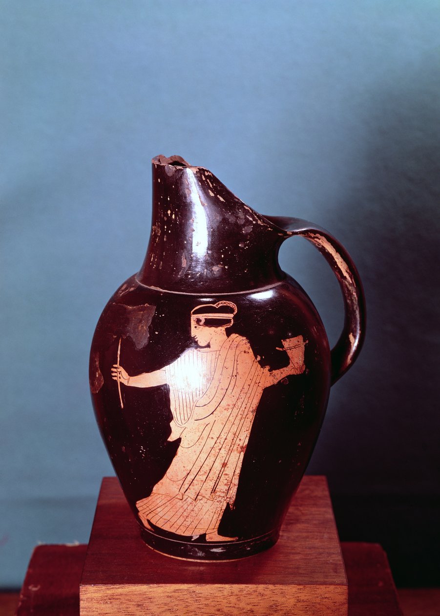 Attische roodfigurige oinochoe, die de tovenares Circe toont die wordt achtervolgd door Odysseus door Greek