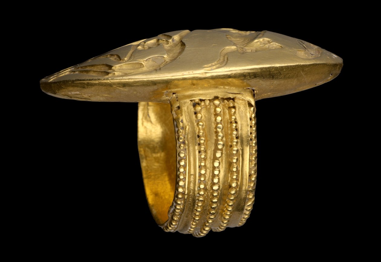 Zegelring, 16e-14e eeuw v.Chr. (goud) door Greek