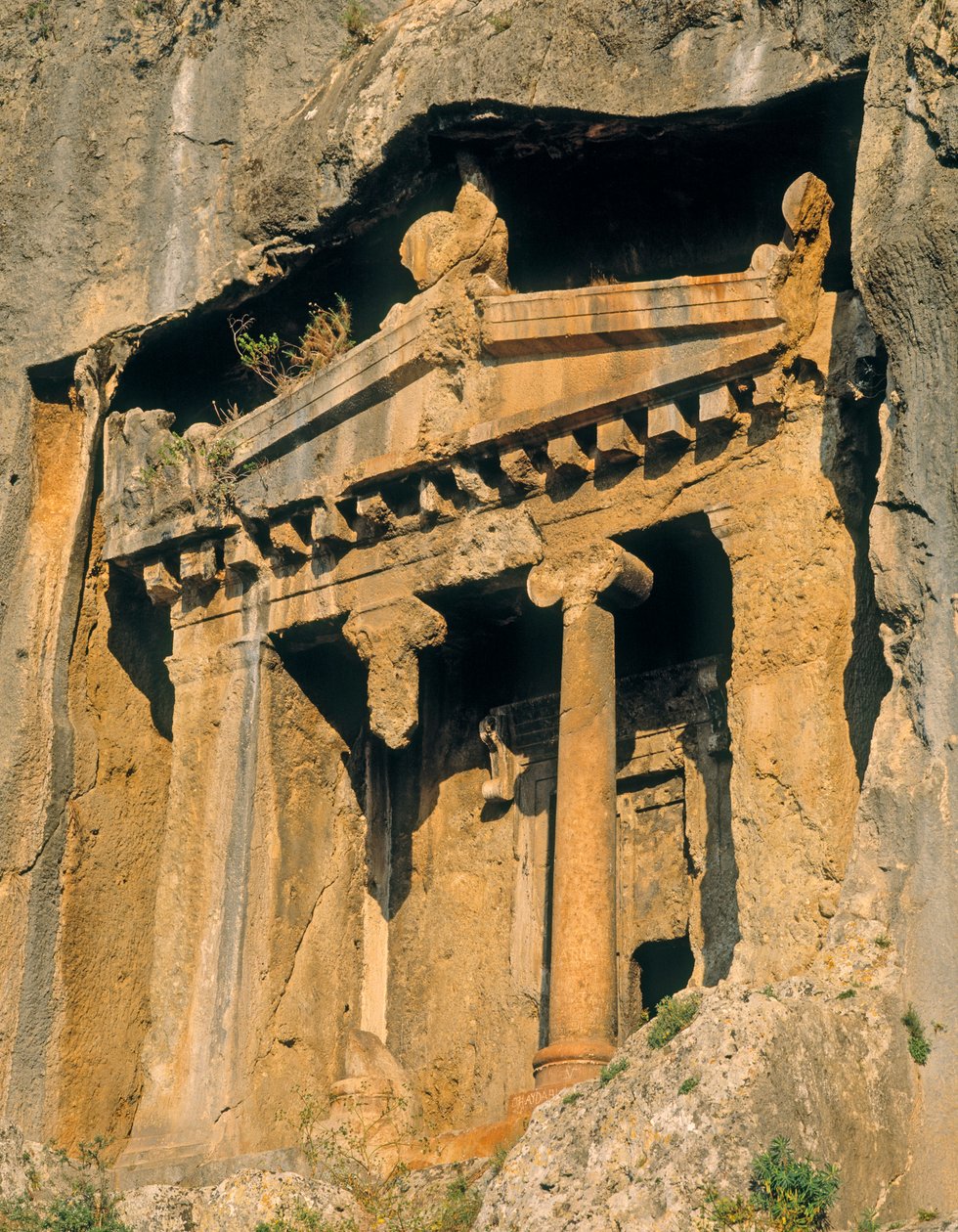 Lycische rotsgraf door Greek School