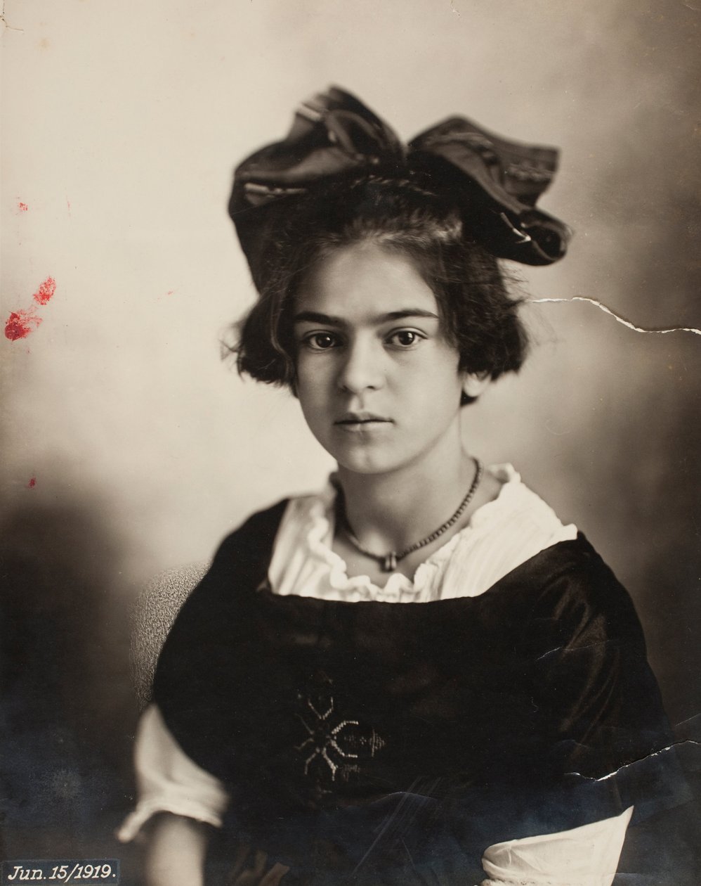 Frida Kahlo, 15 juni 1919 door Guillermo Kahlo