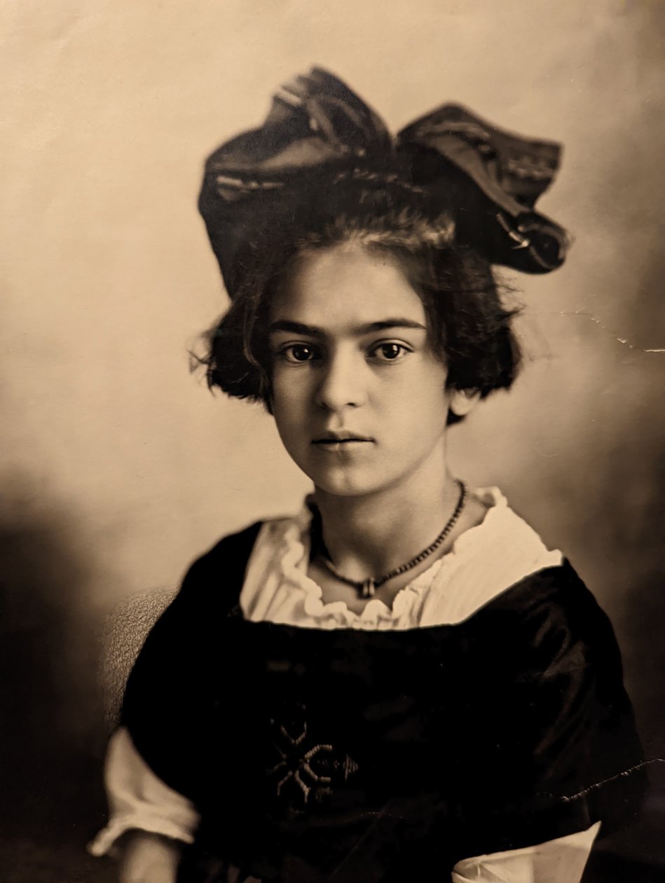 Frida Kahlo, 15 juni door Guillermo Kahlo