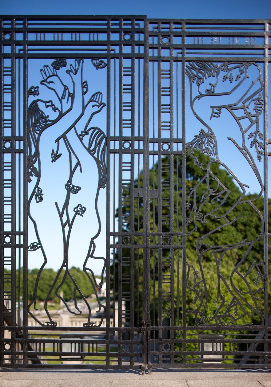 Ingangspoort naar het Beeldenpark, kinderen (ijzer) door Gustav Vigeland
